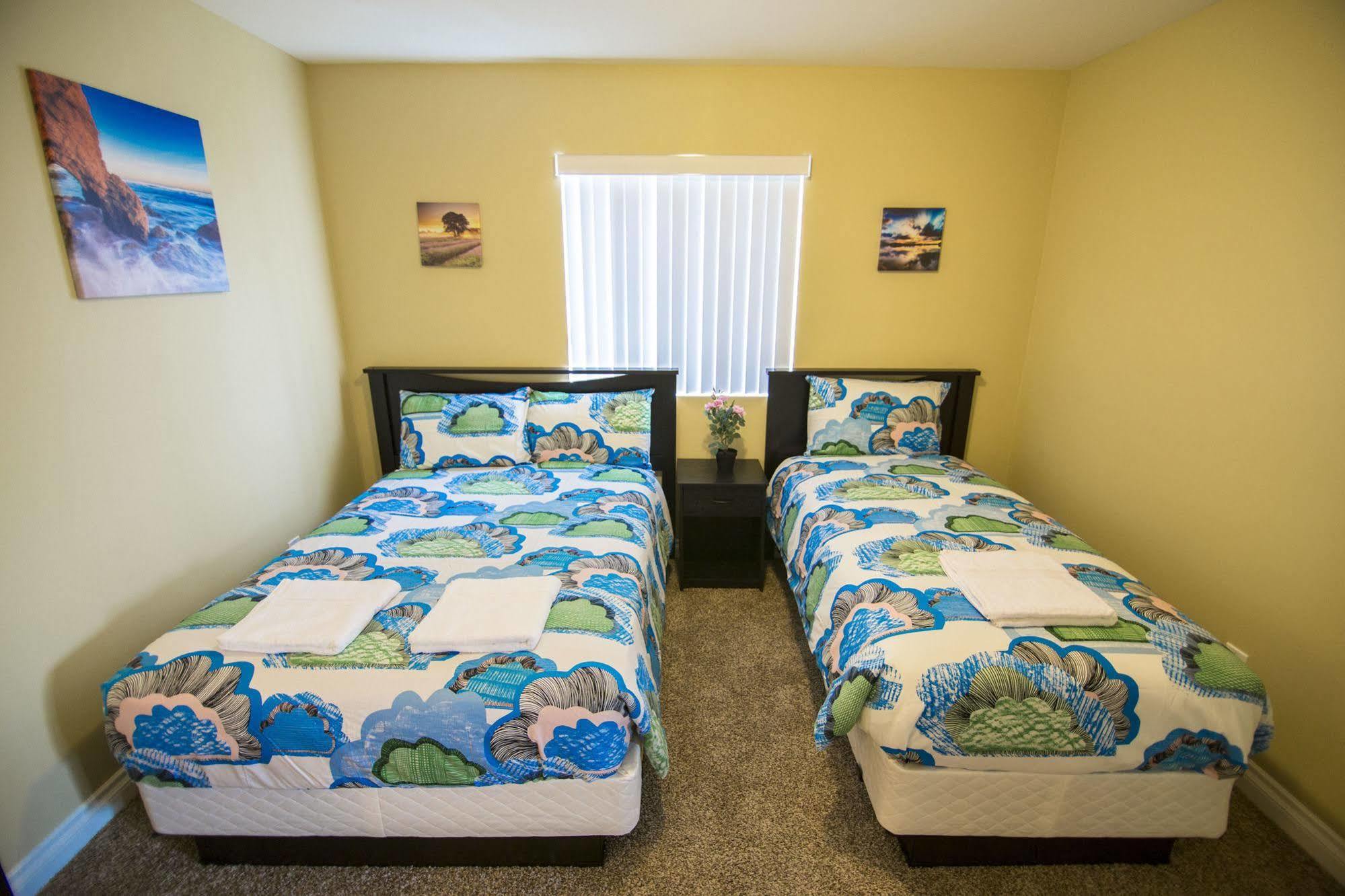 Los Angeles Vacation Rooms Exterior photo