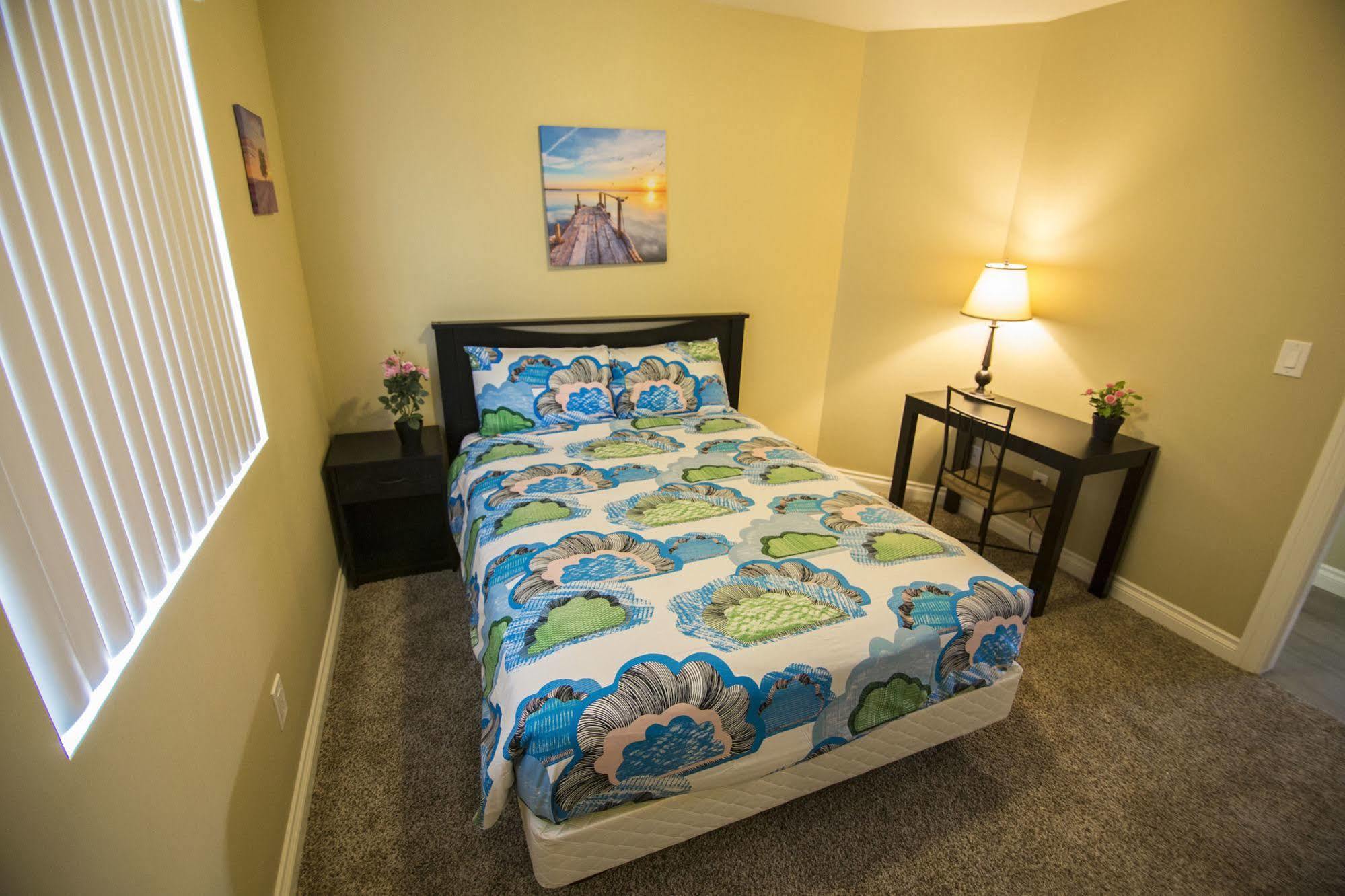 Los Angeles Vacation Rooms Exterior photo